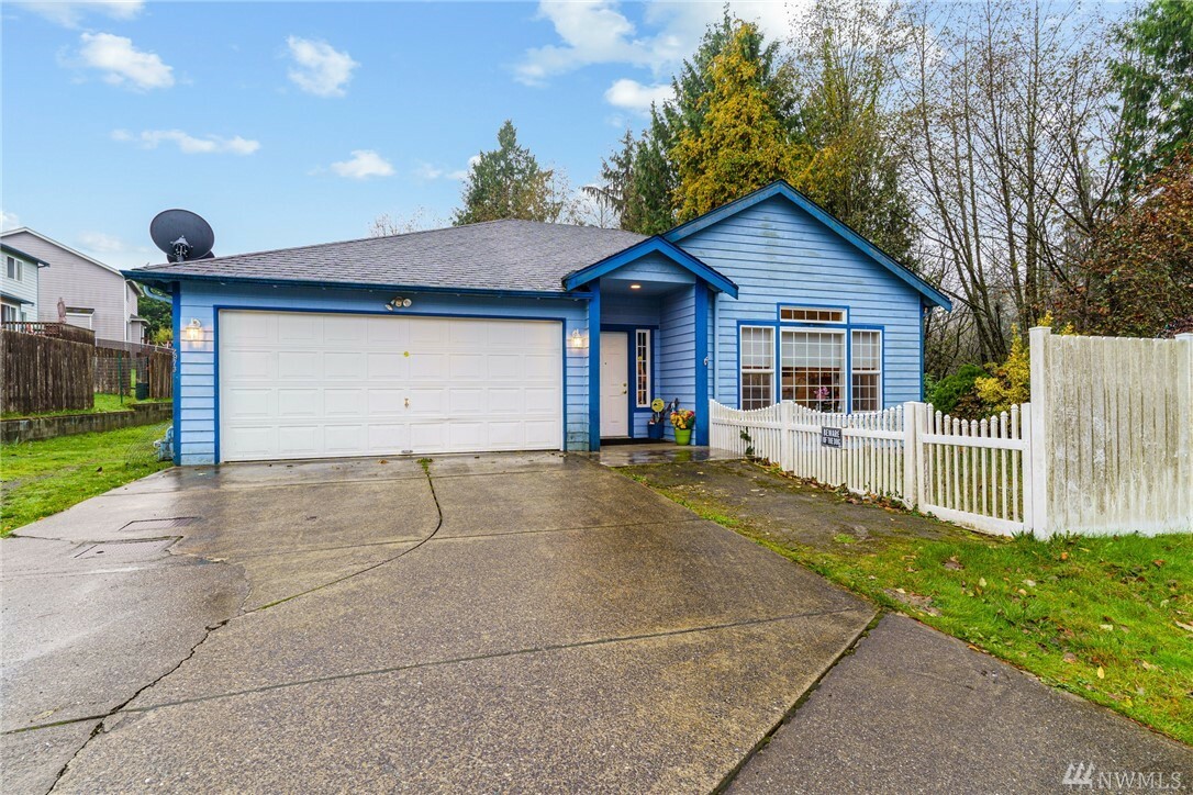 Property Photo: 2973 Lowren Lp WA 98366