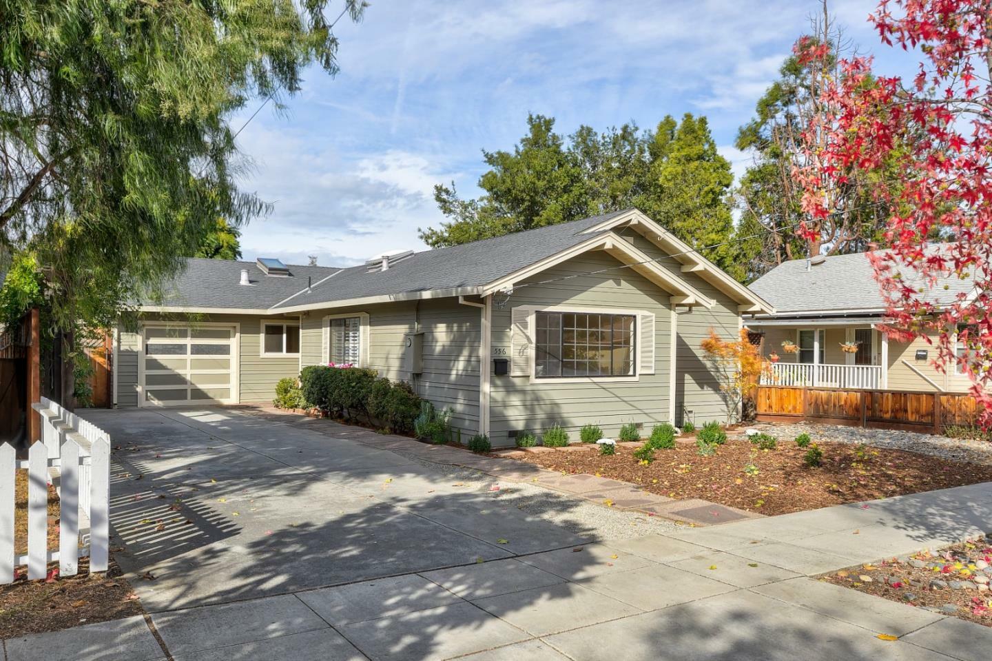 Property Photo:  556 Palo Alto Avenue  CA 94041 