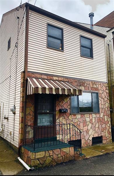Property Photo:  5618 Donson Way  PA 15201 
