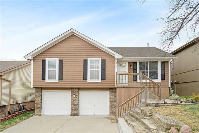 Property Photo: 4718 N Winchester Avenue MO 64117