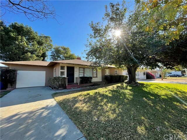 Property Photo:  6934 Barcelona Way  CA 92504 