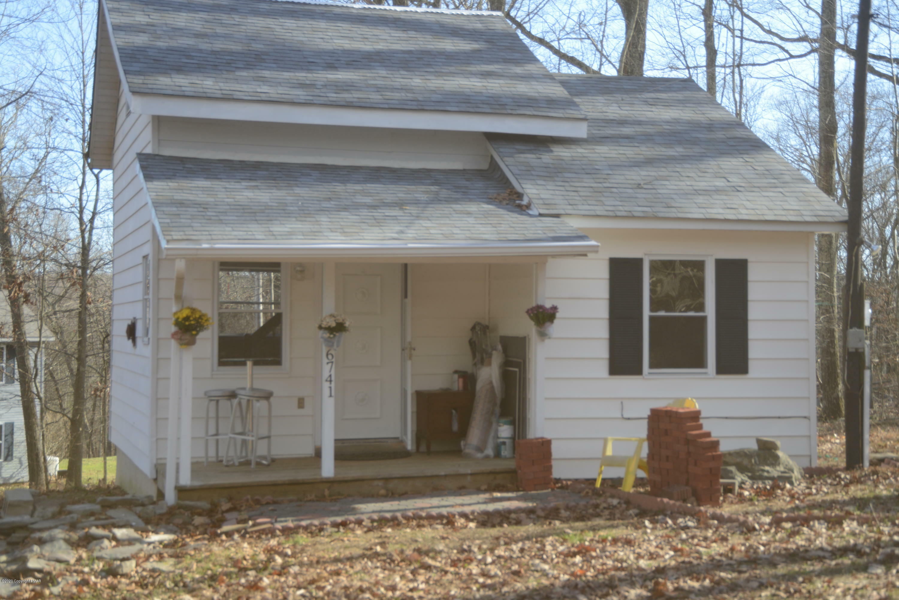 Property Photo:  6741 Elm Road  PA 18302 