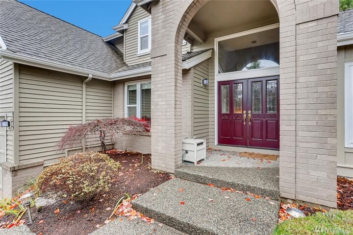 Property Photo: 8227 127th Place SE WA 98056