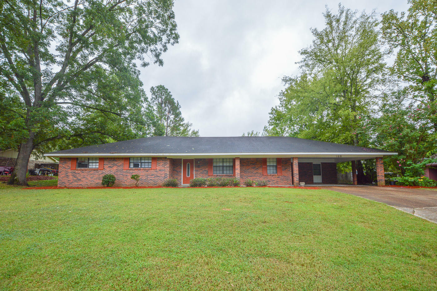 Property Photo:  109 Dogwood Drive  MS 39759 