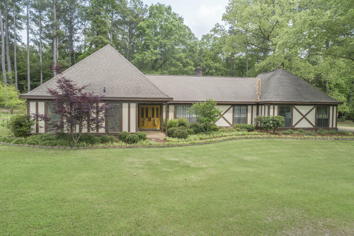 Property Photo:  904 Cardinal Lane  MS 39759 