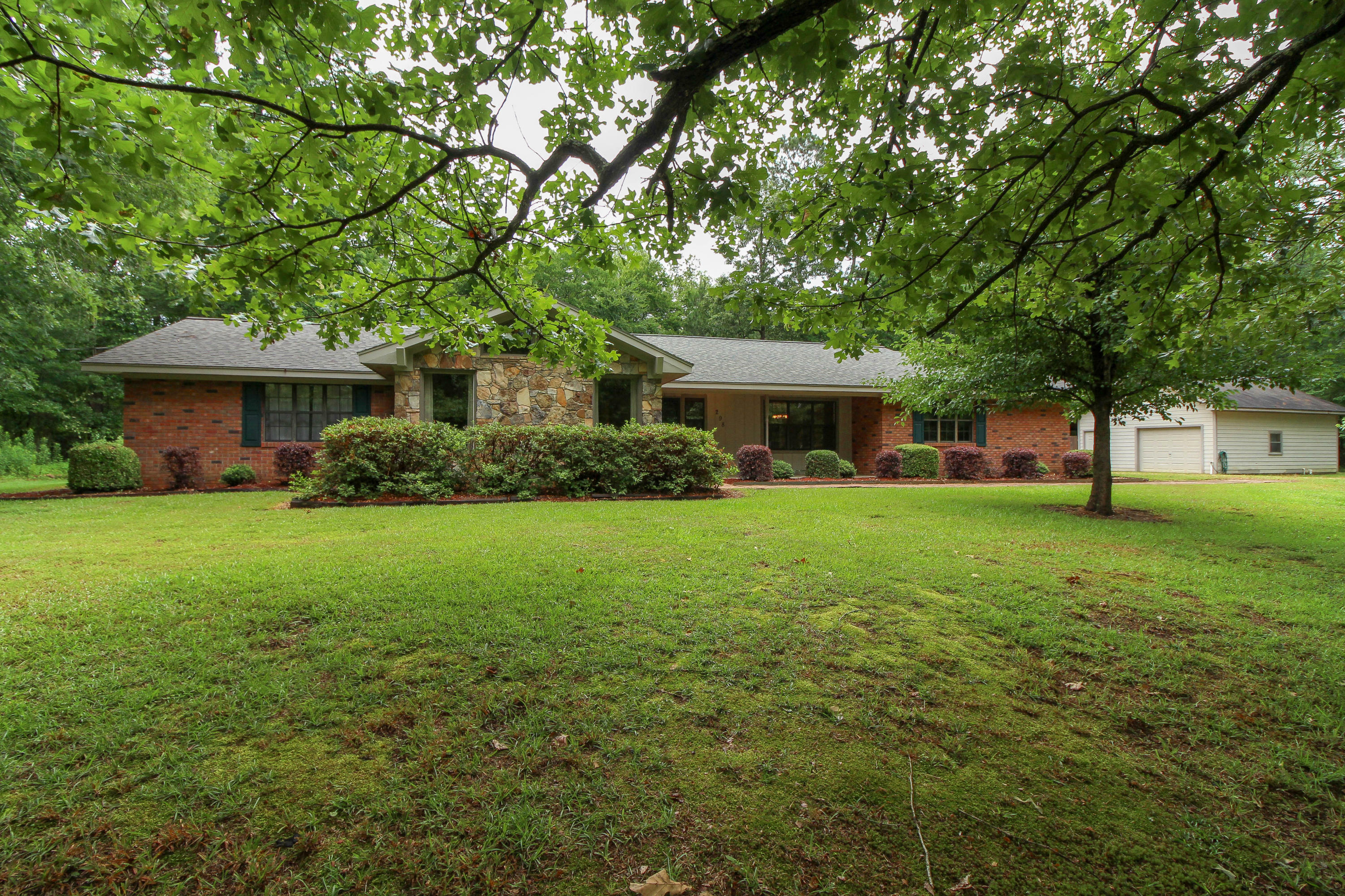 Property Photo:  298 Horseshoe Loop  MS 39705 