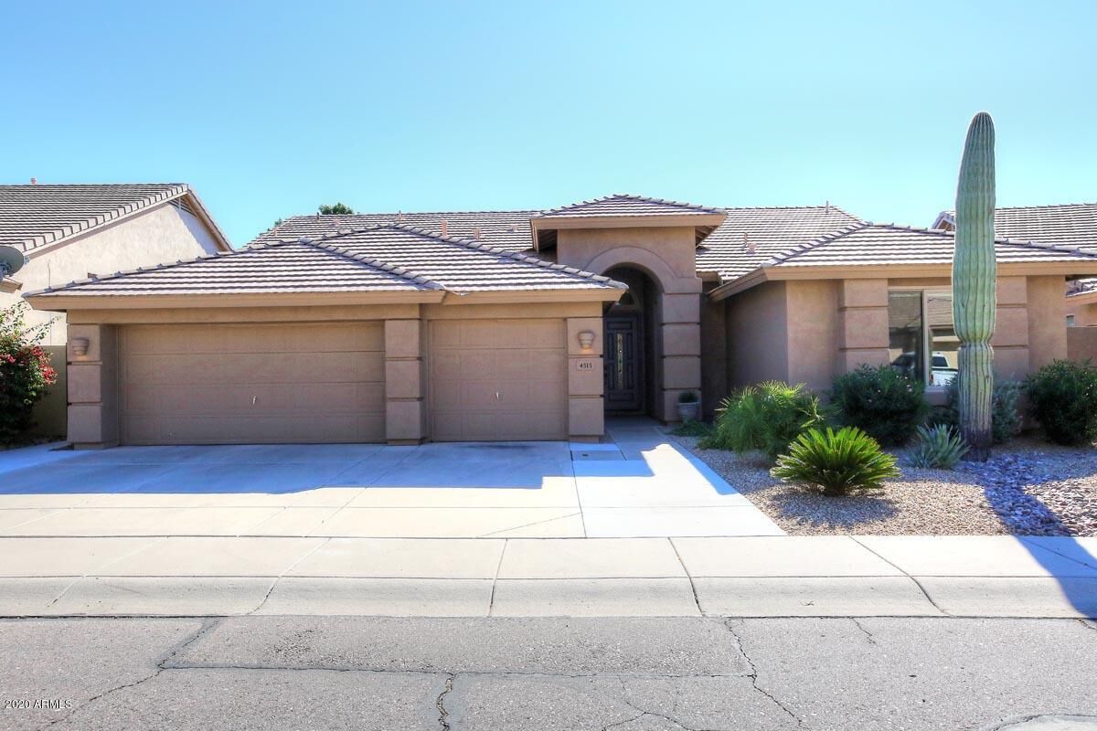 Property Photo: 4515 E Chisum Trail AZ 85050