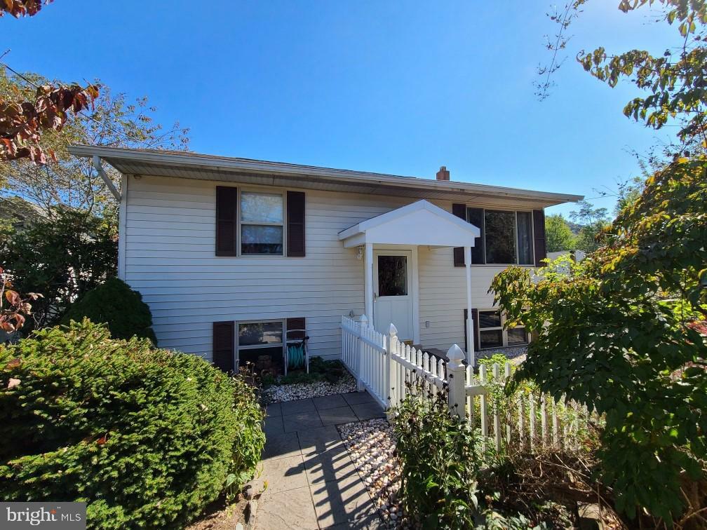 Property Photo: 603 Claster Boulevard PA 17018