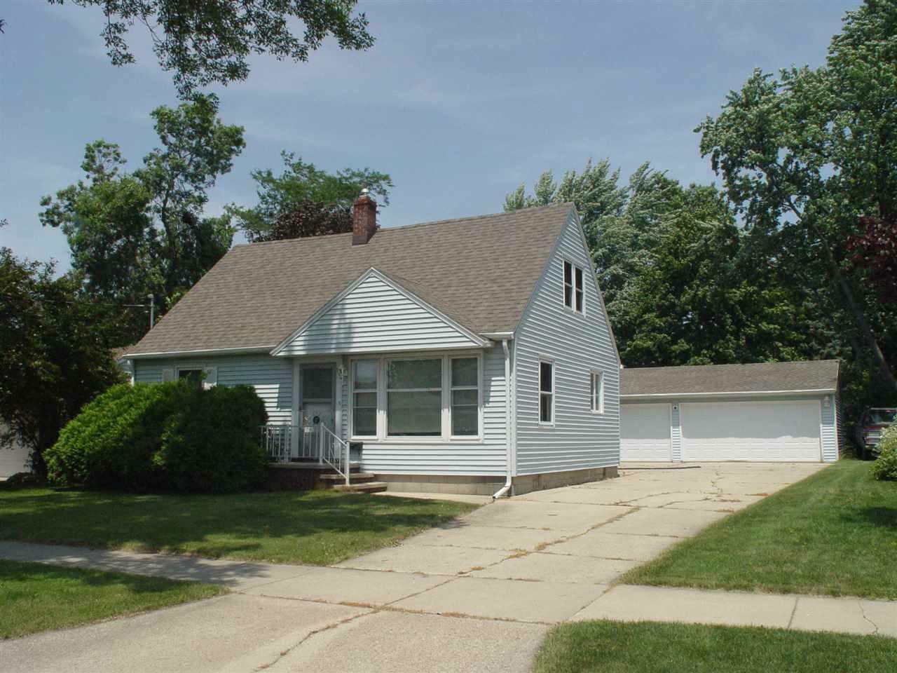 Property Photo:  714 Lincoln Avenue  WI 54140-2215 