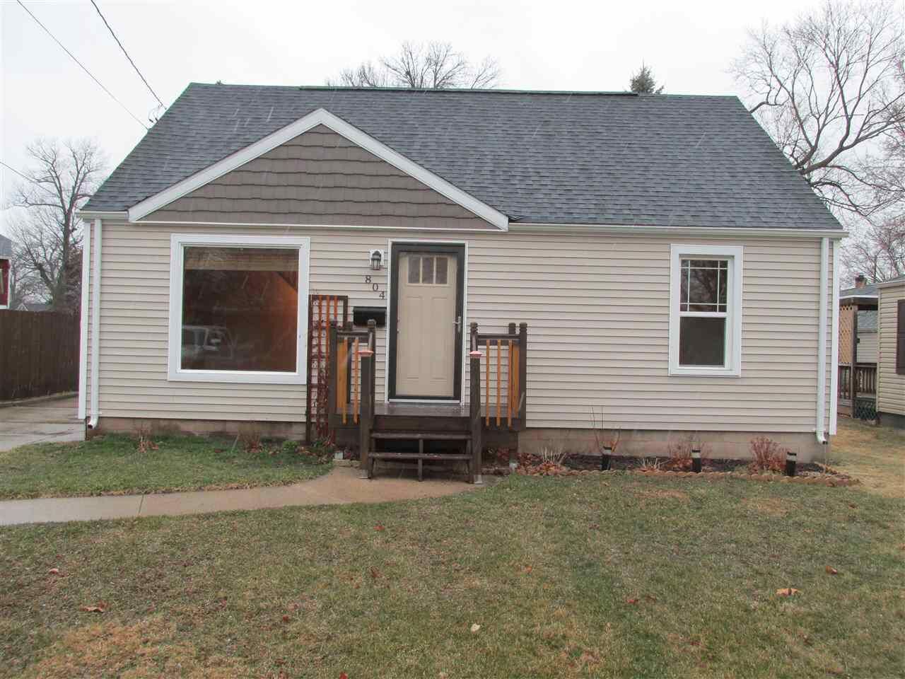 Property Photo:  804 Appleton Road  WI 54952-2424 