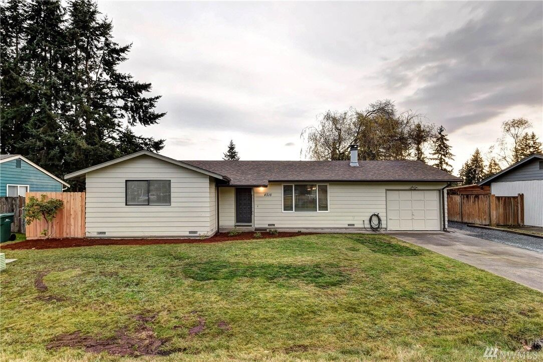 Property Photo: 4516 132nd Place NE WA 98271