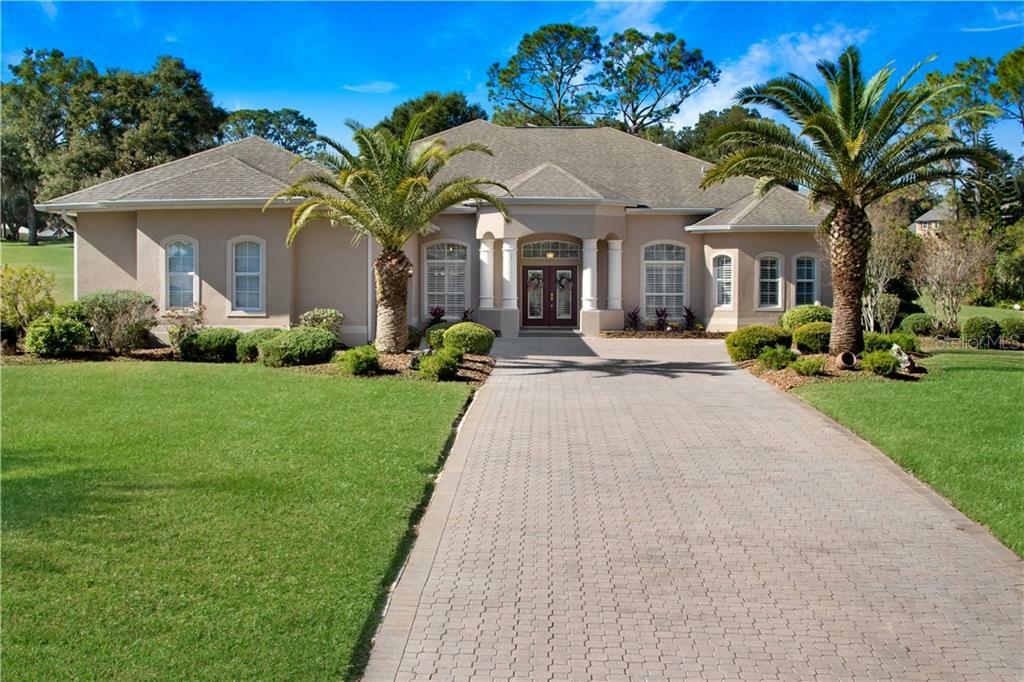 Property Photo: 39621 Harbor Hills Boulevard FL 32159