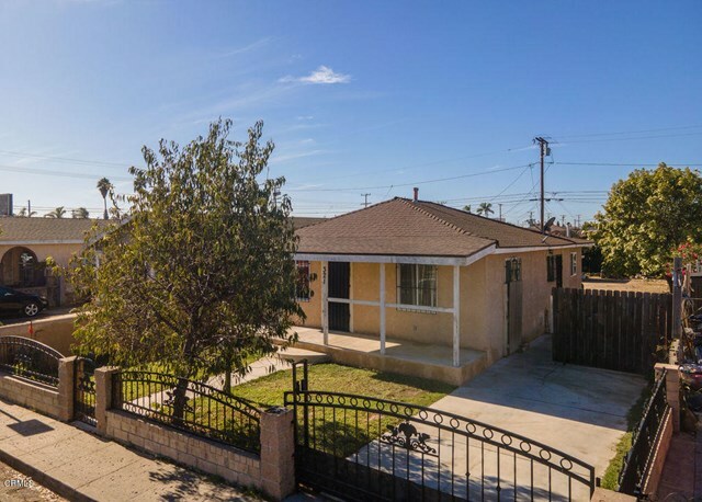 Property Photo:  321 N Bonita Avenue  CA 93030 