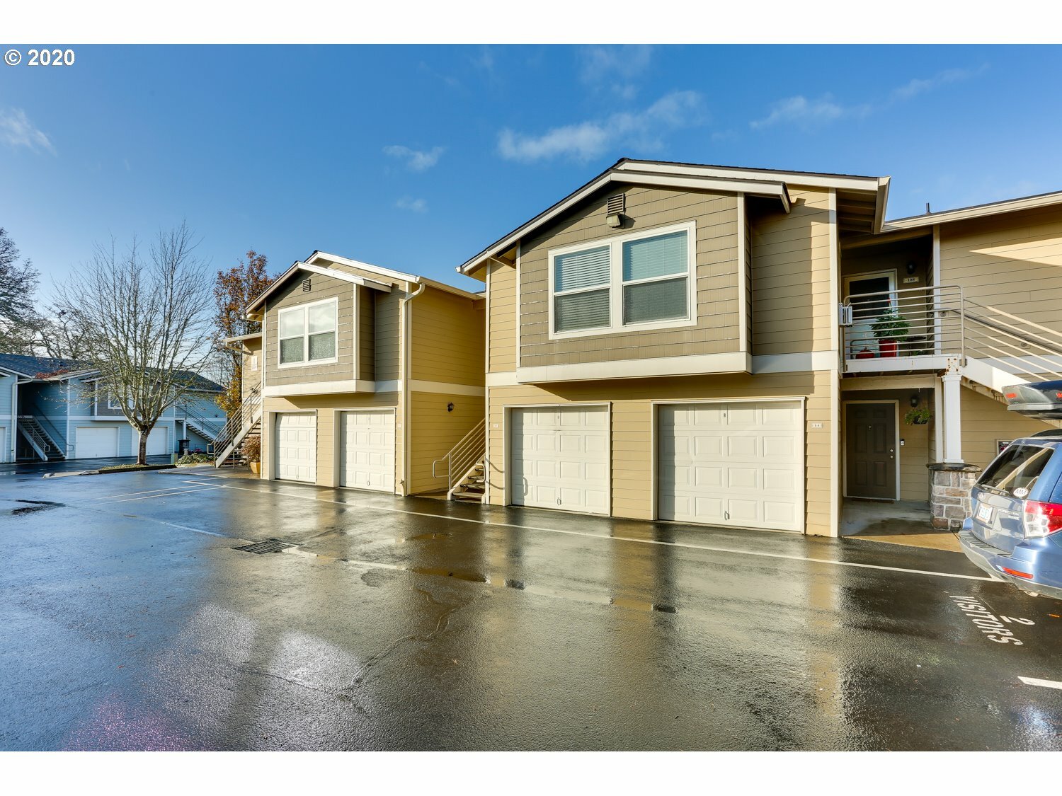 Property Photo:  15076 NW Central Dr 104  OR 97229 