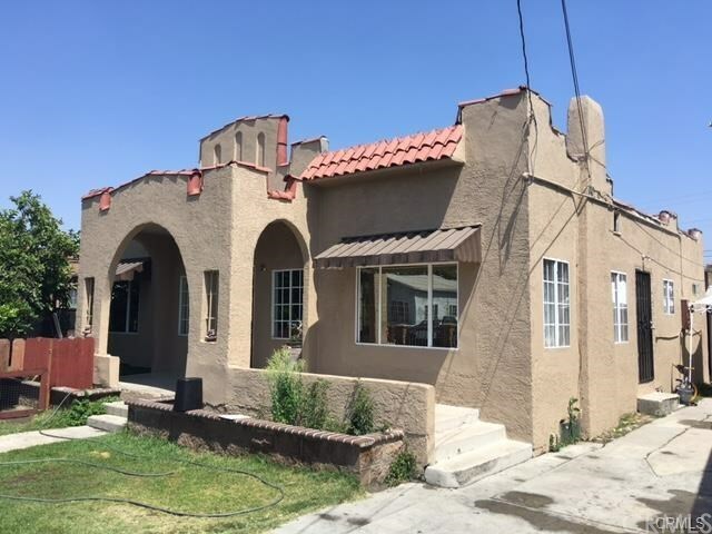 Property Photo: 1433 E 74th Street CA 90001