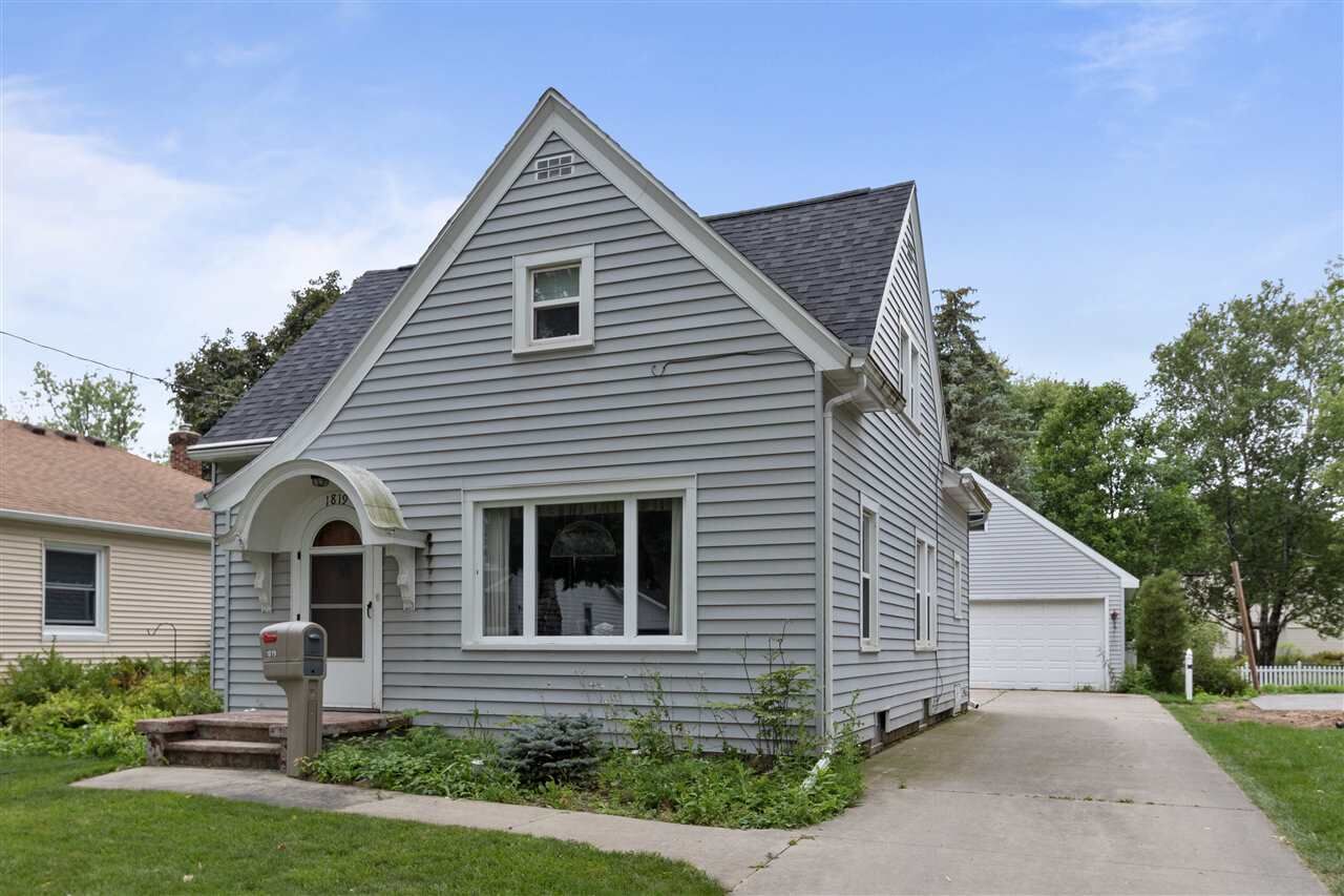 Property Photo: 1819 N Appleton Street WI 54911-2734