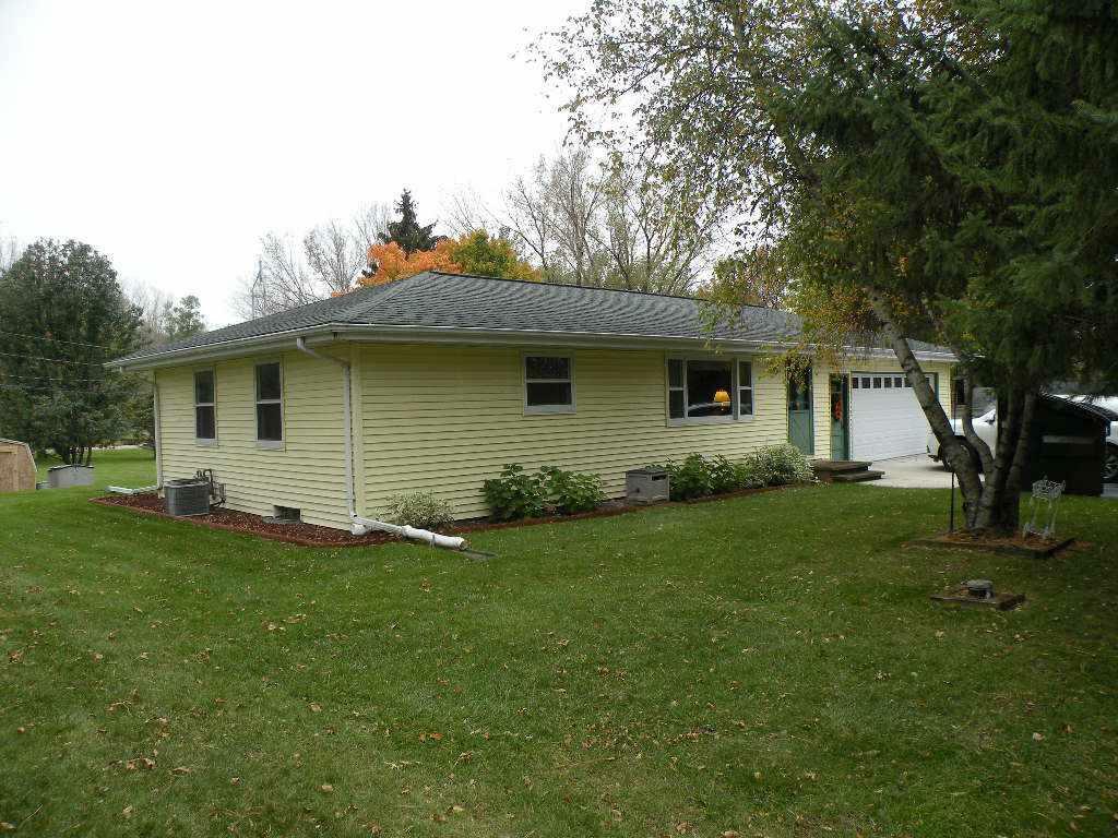 Property Photo:  W14294 Highland Terr  WI 54971 