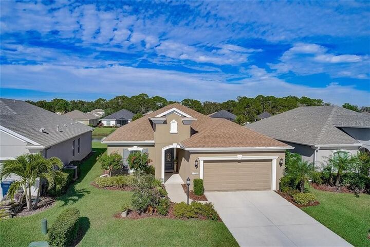 Property Photo: 12319 Halfmoon Lake Terrace FL 34211