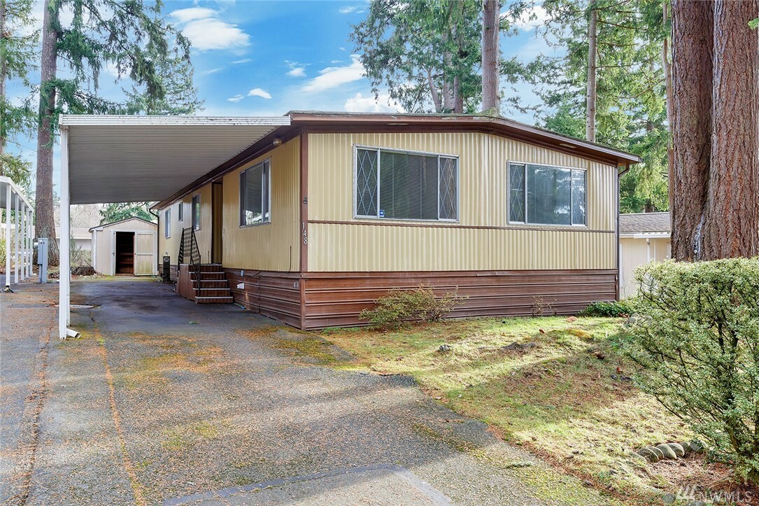 Property Photo:  18425 NE 95th St 148  WA 98052 