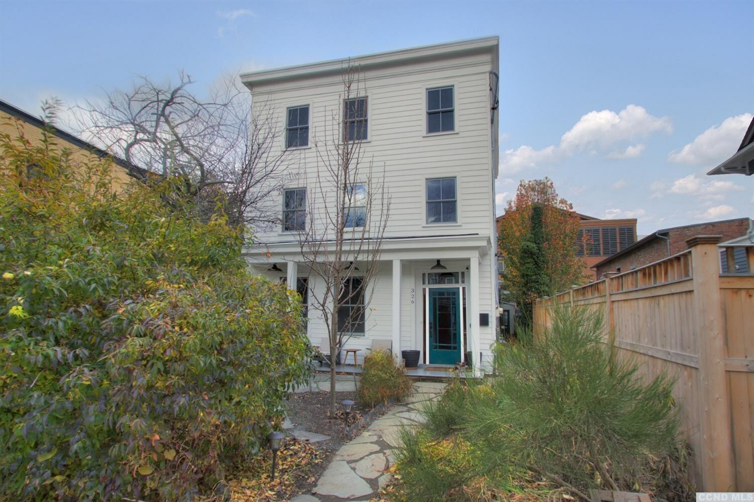 Property Photo:  326 Union Street  NY 12534 