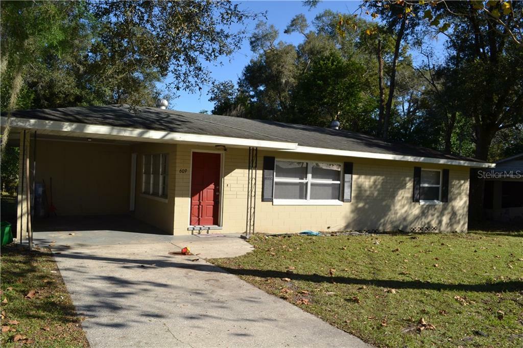 Property Photo:  609 S Montgomery Avenue  FL 32720 