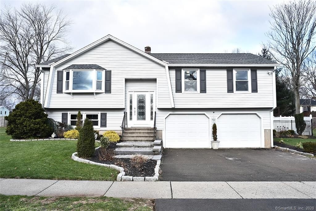 Property Photo:  144 Tanglewood Drive  CT 06518 