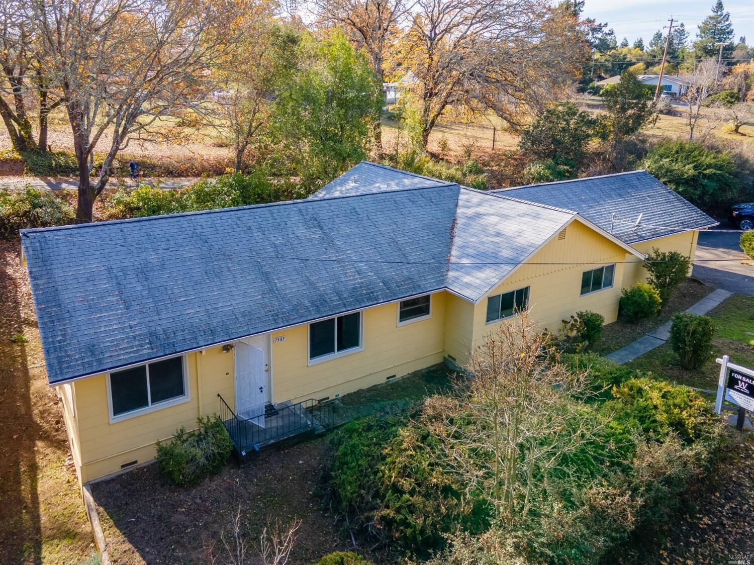 Property Photo:  7581 E Hurlbut Avenue  CA 95472 