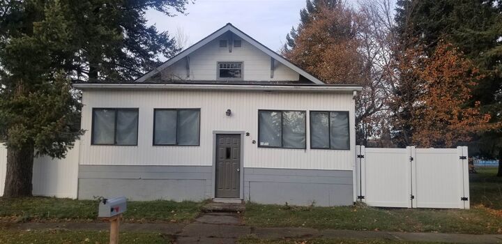 206 W Steptoe Ave  Oakesdale WA 99158 photo