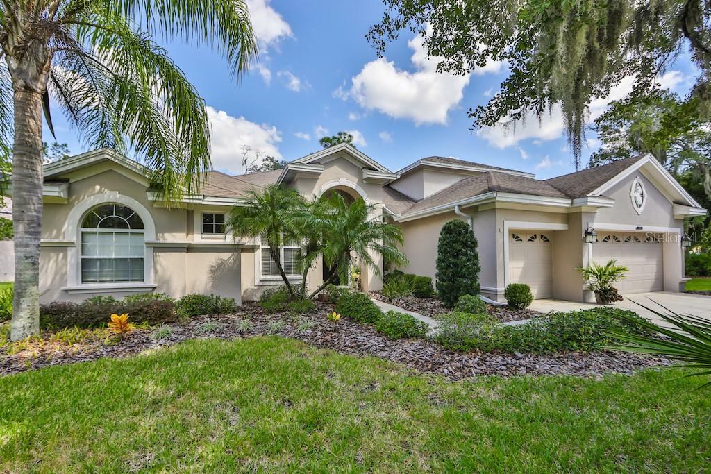 Property Photo:  804 River Hammock Boulevard  FL 33511 