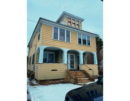 Property Photo:  727 Blossom St  MA 01420 