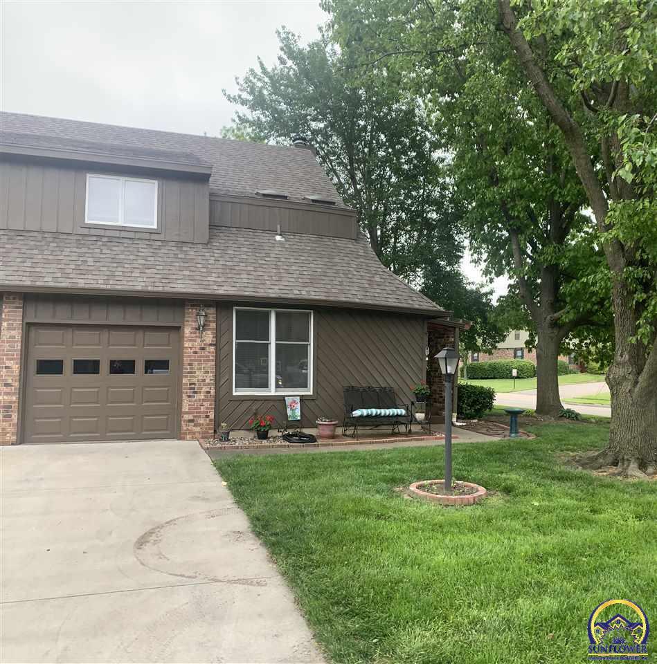 Property Photo: 3036 SW Quail Creek Dr KS 66614