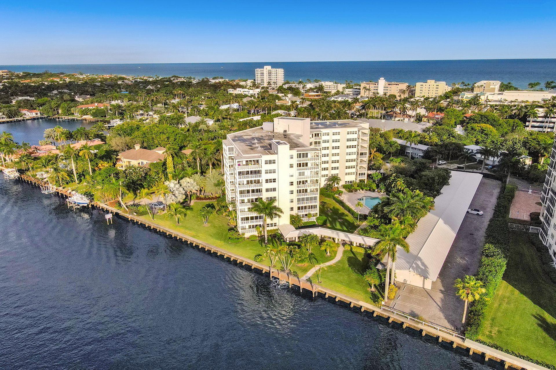 Property Photo: 1000 Lowry Street Unit 2H FL 33483
