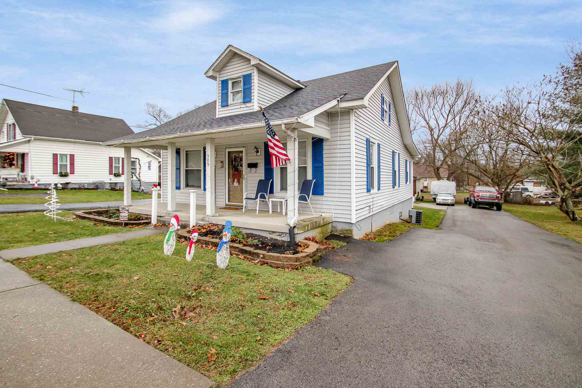 Property Photo:  509 Beech Street  KY 41040 