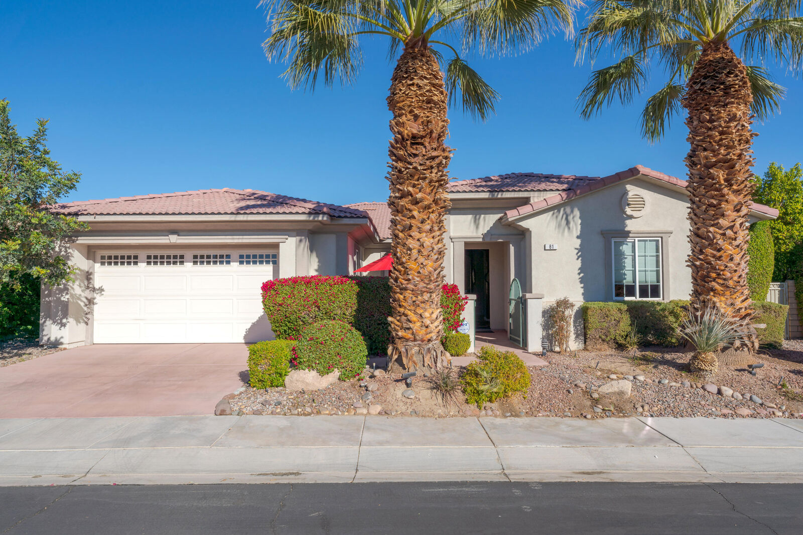 Property Photo: 81 Via Del Mercato CA 92270