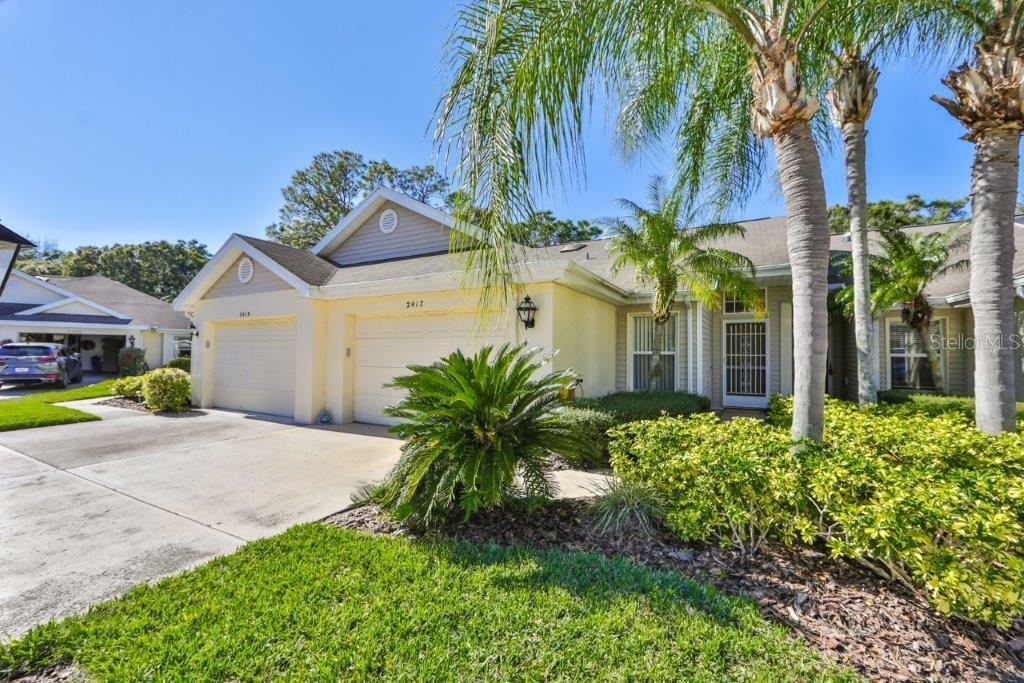 Property Photo:  2417 Nantucket Field Way  FL 33573 