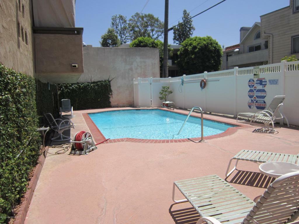 Property Photo: 960 San Pasqual Street 202 CA 91106