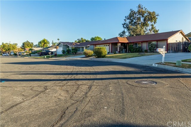 Property Photo:  762 Durazno Street  CA 92882 