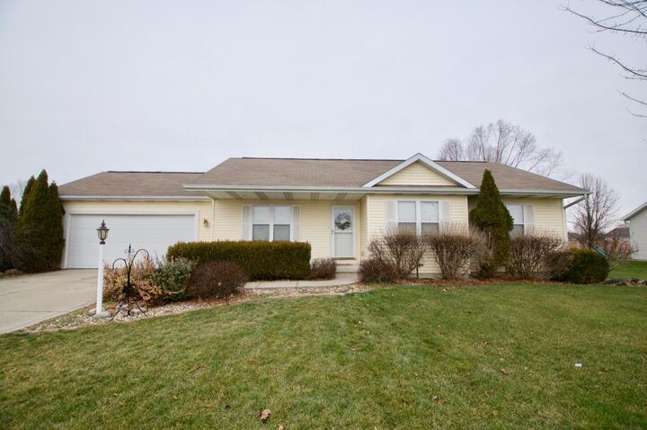 18123 Montgomry Lane  Goshen IN 46528 photo