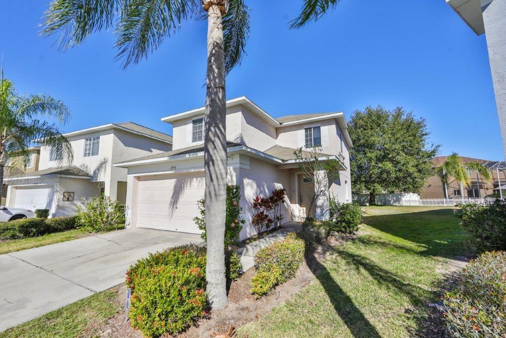 Property Photo:  12956 Fennway Ridge Drive  FL 33579 