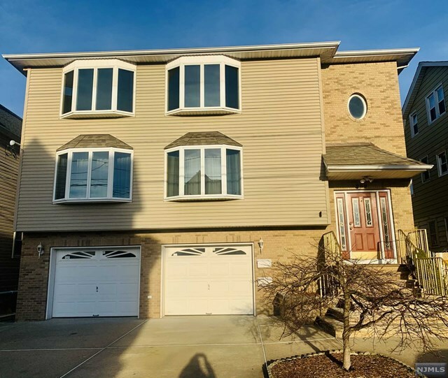 Property Photo:  239 Wallington Avenue 2ndfloor  NJ 07057 