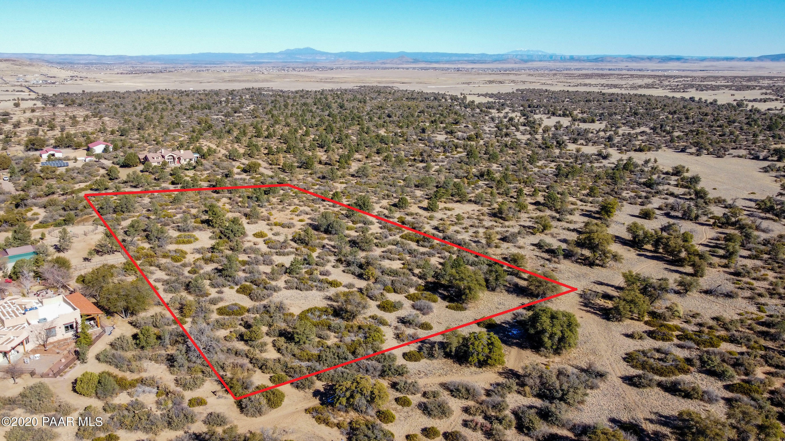 Property Photo:  3040 W Oso Road  AZ 86305 