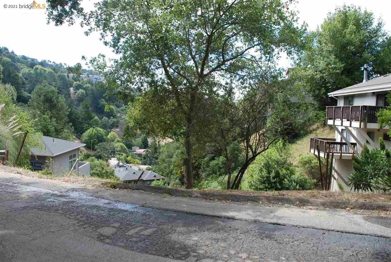 Property Photo:  7158 Buckingham Blvd  CA 94705 
