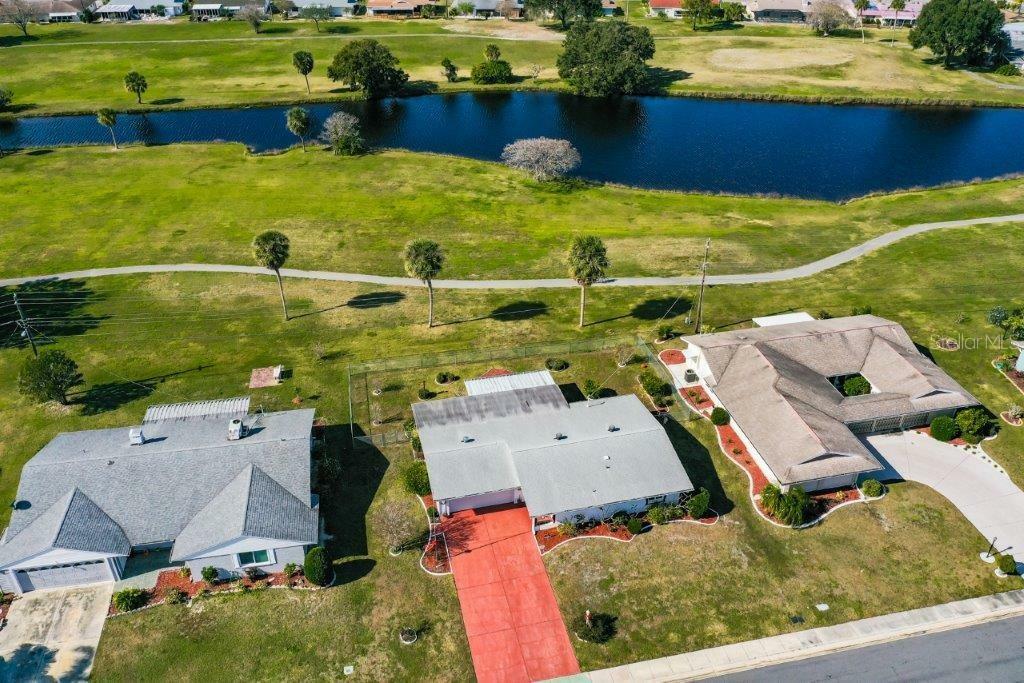 Property Photo:  1410 Fox Hills Drive  FL 33573 