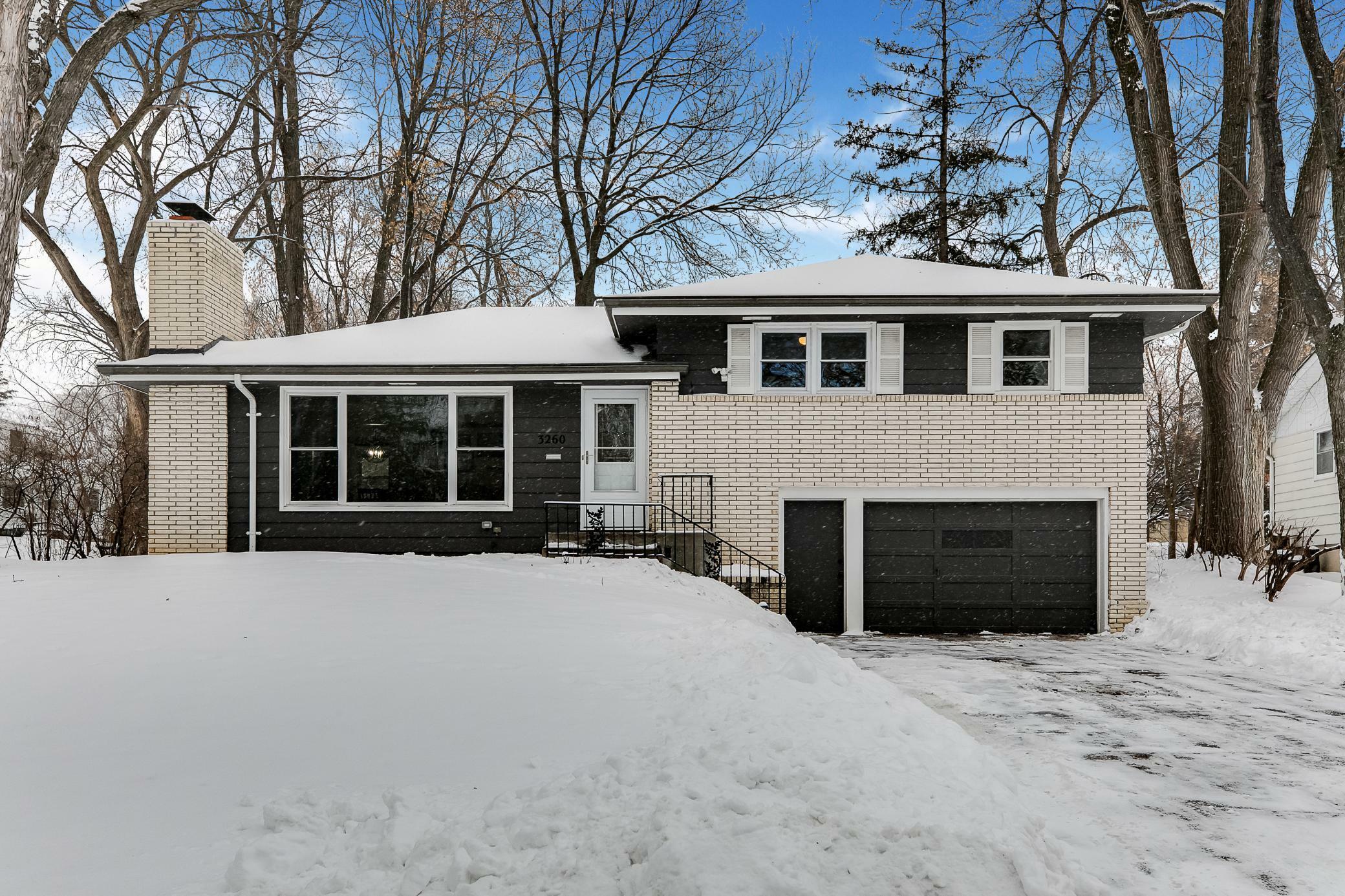 Property Photo:  3260 Orchard Avenue N  MN 55422 