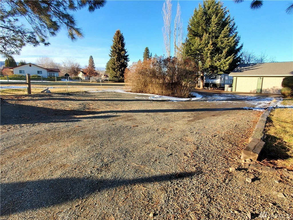 Property Photo:  71 Cedar Cove Rd  WA 98926 