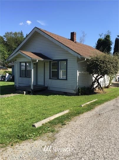Property Photo:  318  Union Court  WA 98273 