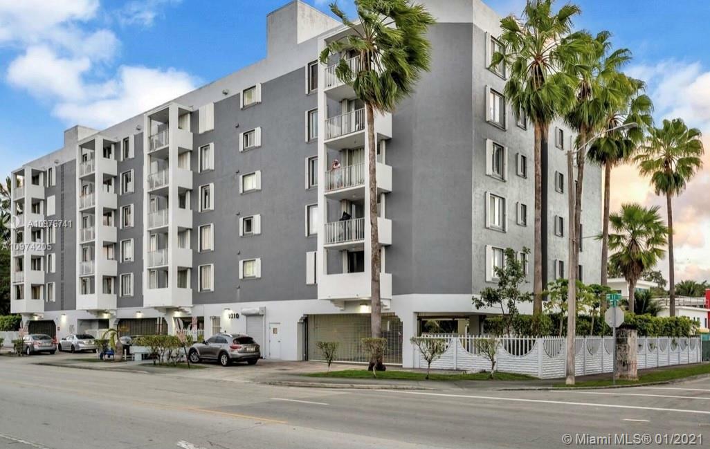Property Photo: 1010 NW 11th St 509 FL 33136
