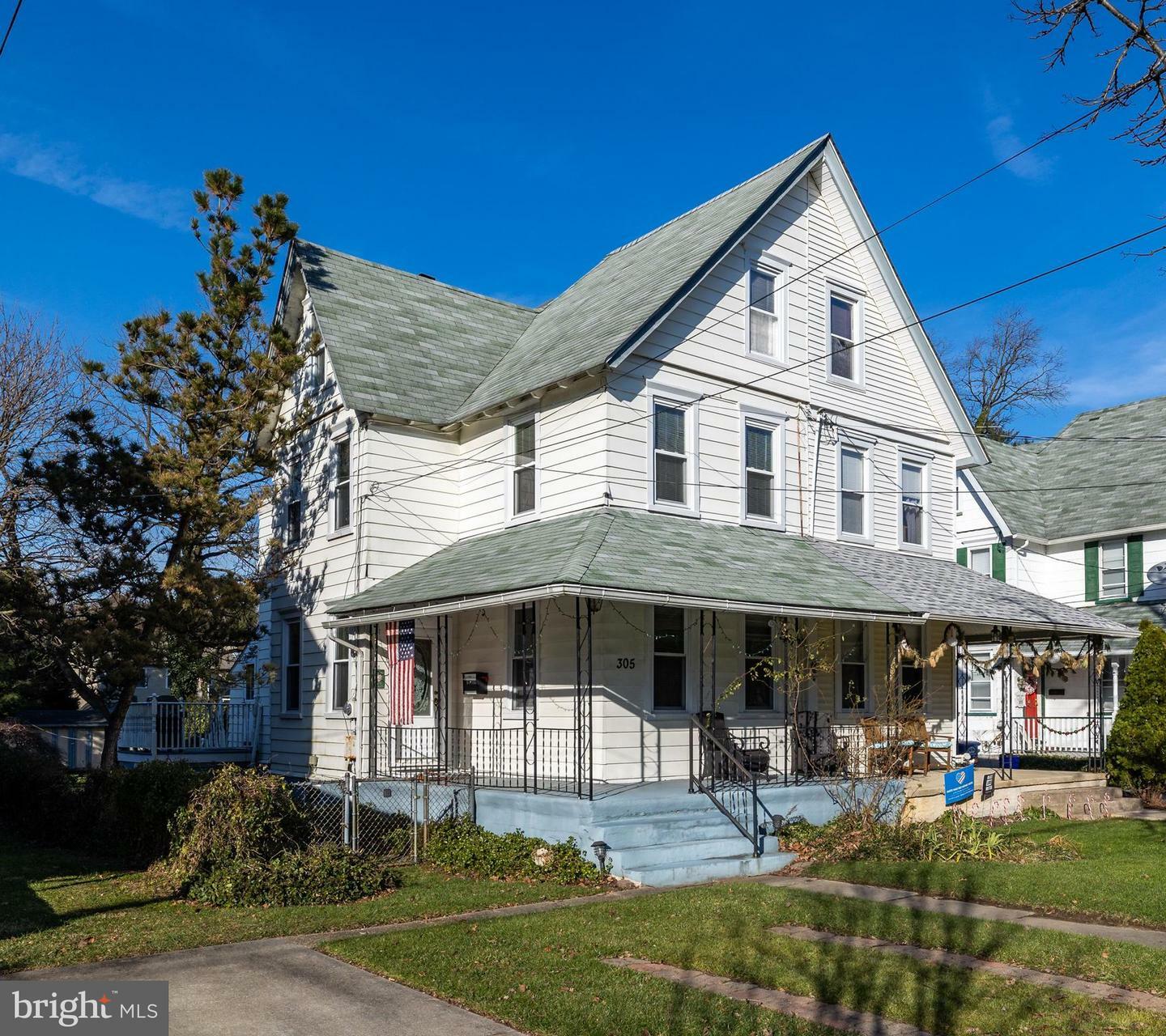 Property Photo:  305 Linden Street  NJ 08057 