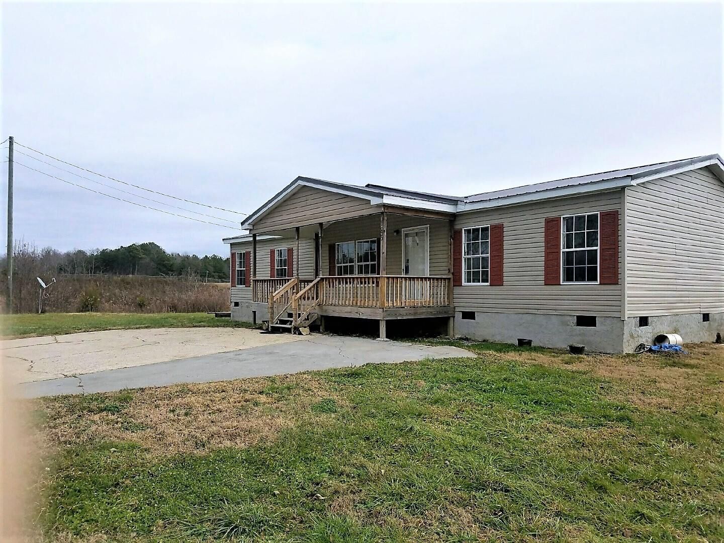 Property Photo: 105 Co Rd 600 TN 37303