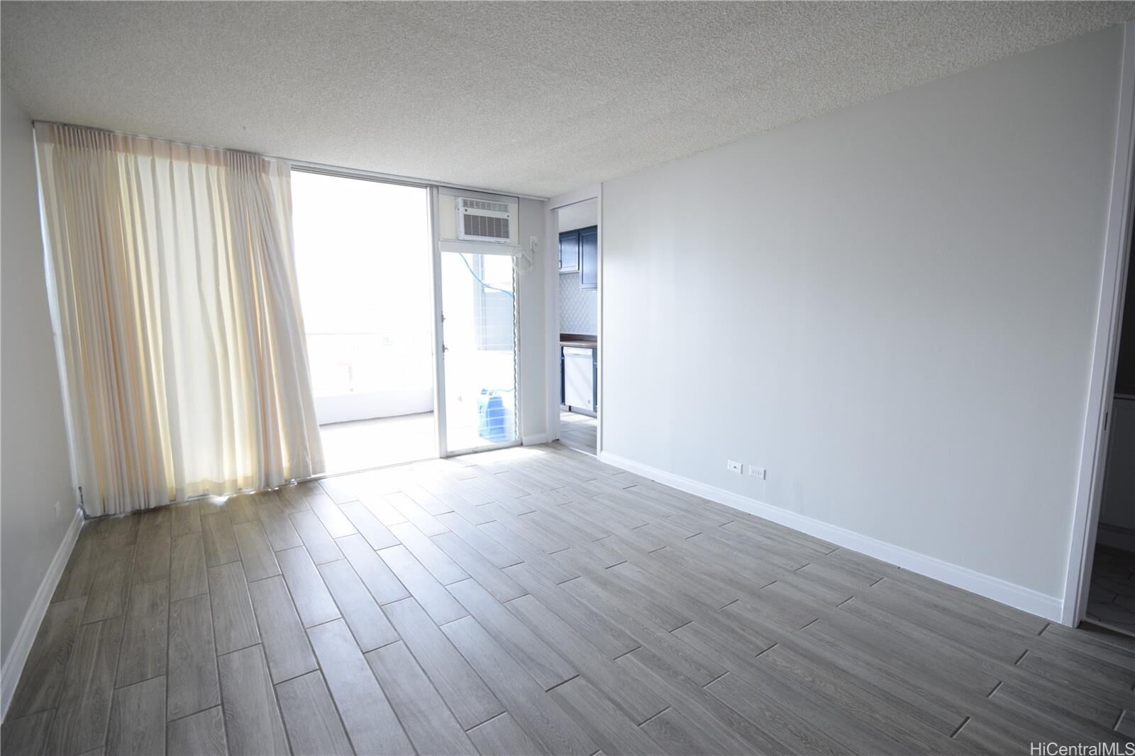 Property Photo: 1556 Piikoi Street 1107 HI 96822